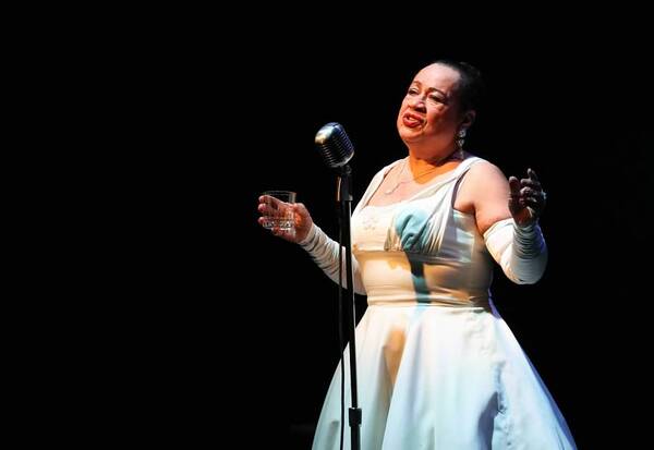 Photos & Video: First Look at LADY DAY AT EMERSON'S BAR AND GRILL at Metropolis Image