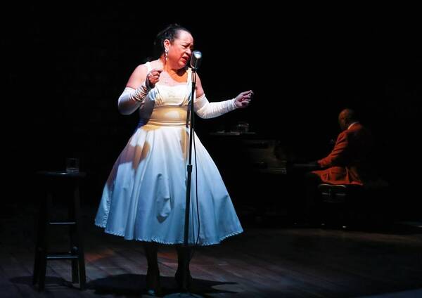 Photos & Video: First Look at LADY DAY AT EMERSON'S BAR AND GRILL at Metropolis Image