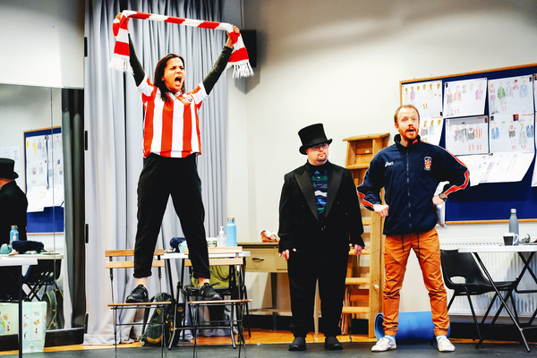 Photos: Inside Rehearsal For MARVELLOUS at the New Vic Image