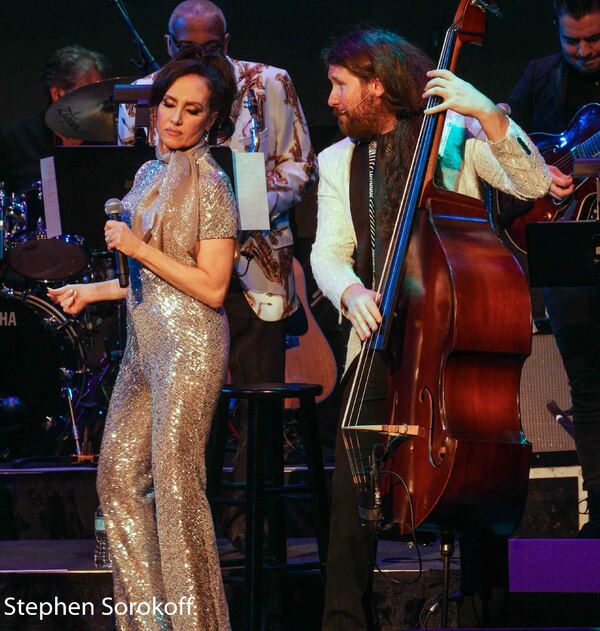 Photo Coverage: Deborah Silver Brings GLITTER & GRITS to the Kravis Center Image