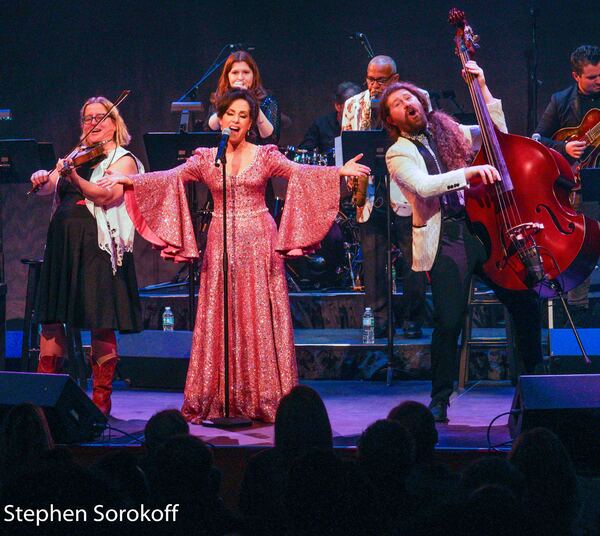 Photo Coverage: Deborah Silver Brings GLITTER & GRITS to the Kravis Center Image