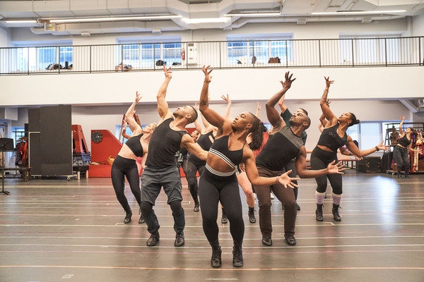 Photos: Go Inside Rehearsals for the National Tour of MOULIN ROUGE! THE MUSICAL  Image