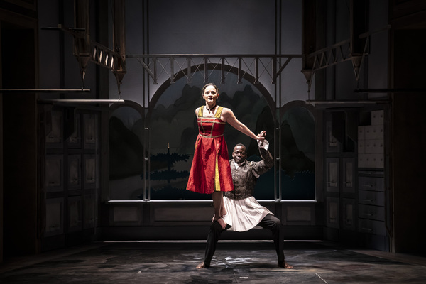 Photos: First Look at THE NOTEBOOKS OF LEONARDO DA VINCI at Goodman Theatre Image