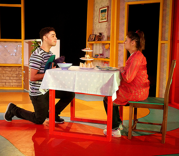 Photos: First Look at the UK Tour of JABALA AND THE JINN Image