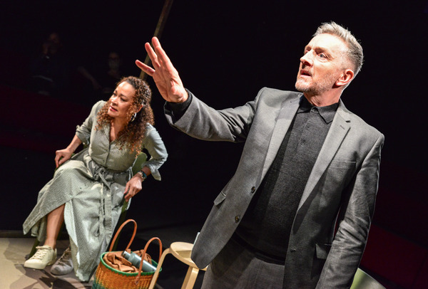 Photos: First Look at THE ANIMAL KINGDOM at Hampstead Theatre Image