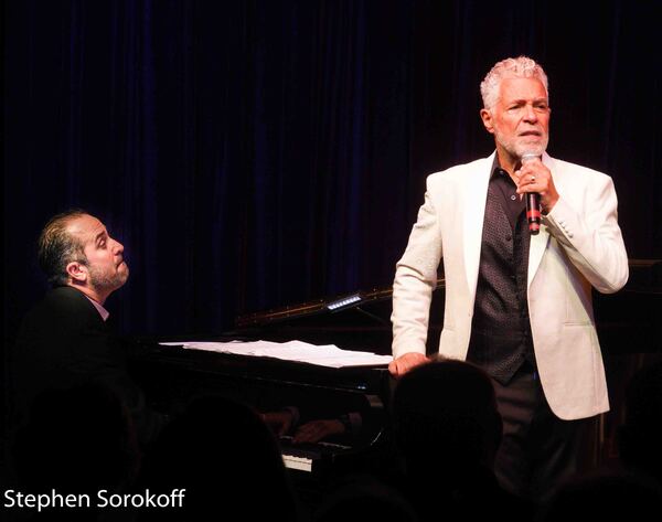 Review: Clint Holmes at The RRazz Room Image