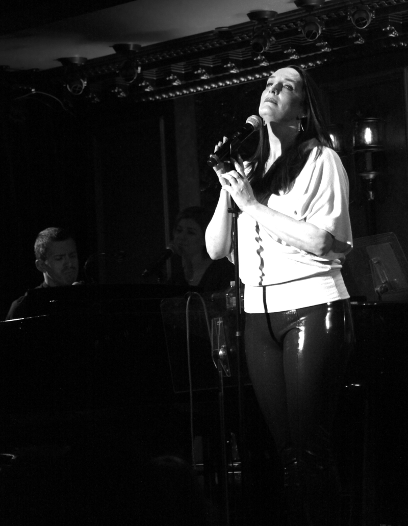 Review: Julia Murney Nurtures Full 54 Below House with SOOTHE MY SOUL  Image