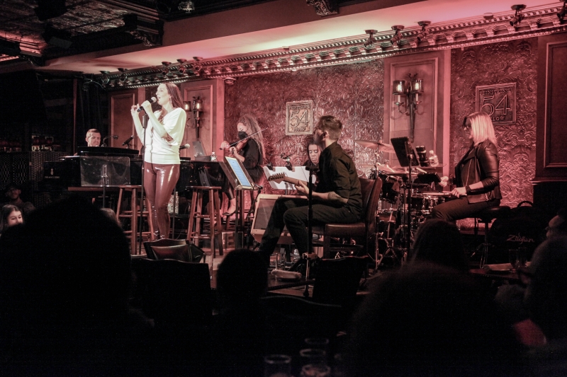 Review: Julia Murney Nurtures Full 54 Below House with SOOTHE MY SOUL  Image