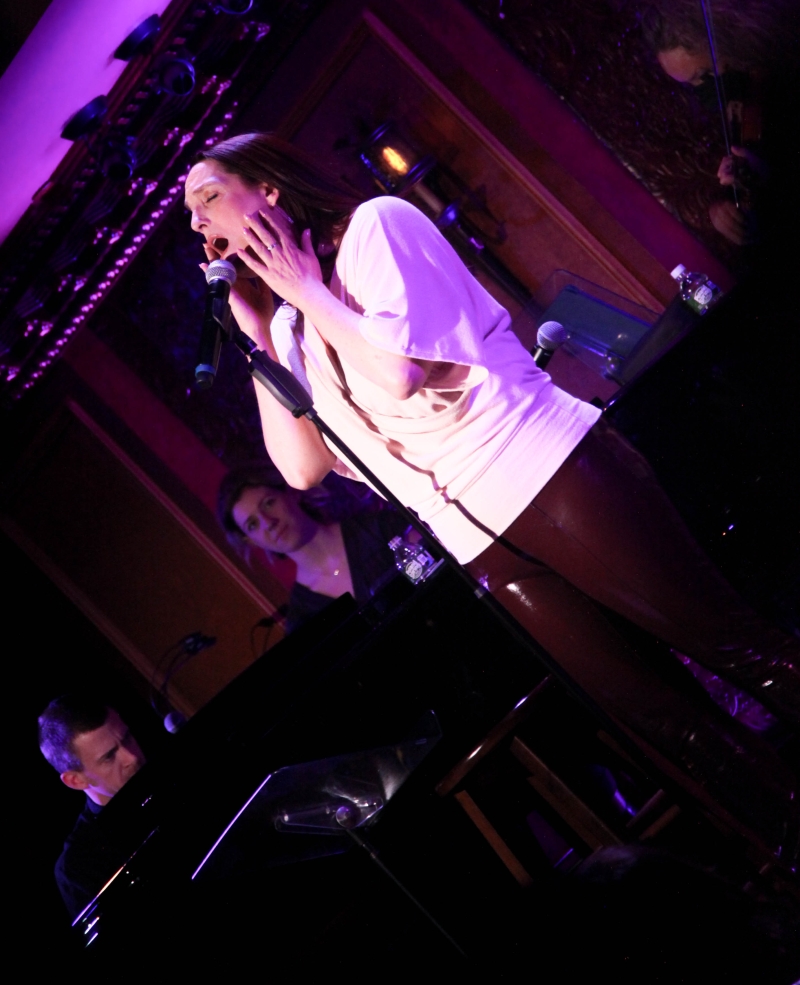 Review: Julia Murney Nurtures Full 54 Below House with SOOTHE MY SOUL 