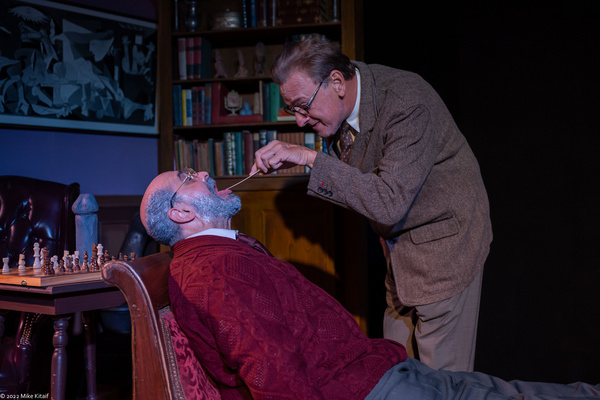 Dr. Abraham Yahuda, played by Joseph Zimmer, examines Sigmund Freud, played by Thomas Photo