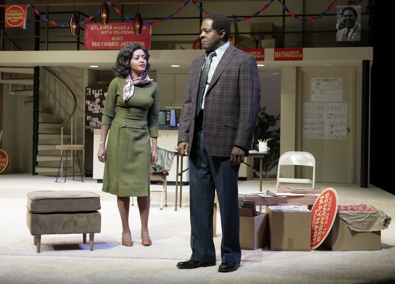 Review: Amusing Interplay Surrounds WHAT I LEARNED IN PARIS at South Coast Rep Image