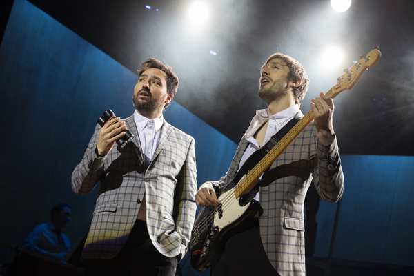 Photos: First Look at BEAUTIFUL- THE CAROLE KING MUSICAL at Theatre Royal Brighton 