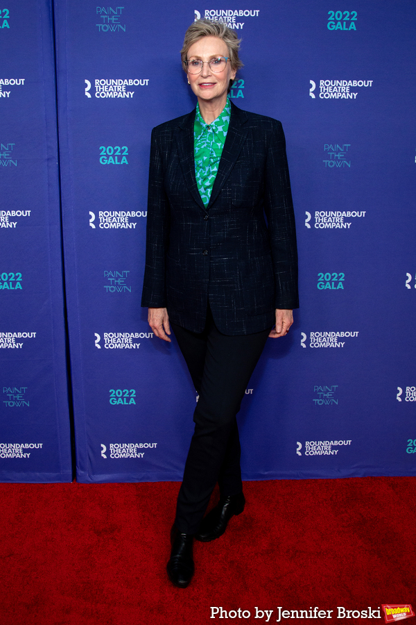 Photos: Sara Bareilles Performs at Roundabout Gala Honoring Chita Rivera Image