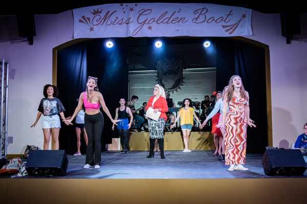 Photos: Renaissance Theatre Company Presents GORGEOUS Image