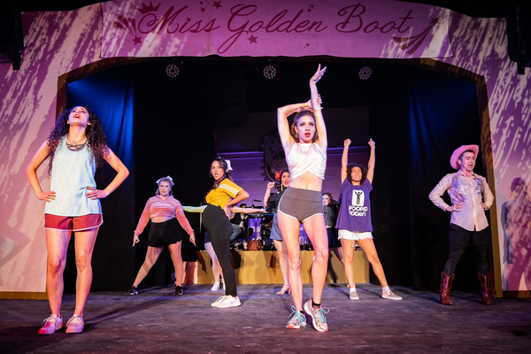 Photos: Renaissance Theatre Company Presents GORGEOUS Image