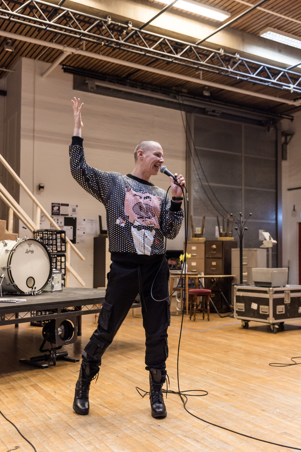 Photos: In Rehearsal for HEDWIG AND THE ANGRY INCH Starring DRAG RACE Star Divina De Campo Image