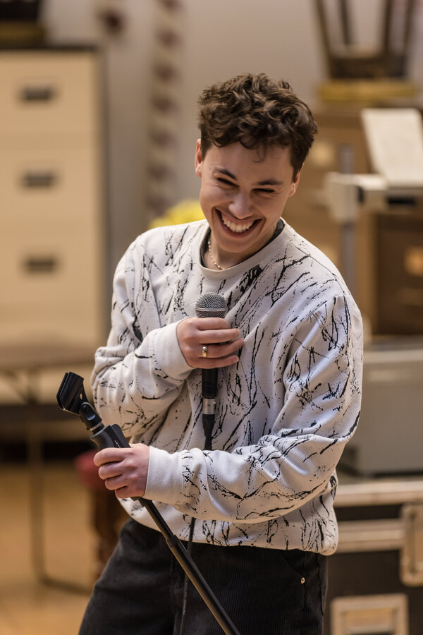 Photos: In Rehearsal for HEDWIG AND THE ANGRY INCH Starring DRAG RACE Star Divina De Campo Image