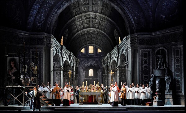 Photos: Chicago Lyric Opera Presents Puccini's TOSCA 