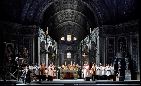 Photos: Chicago Lyric Opera Presents Puccini's TOSCA Image