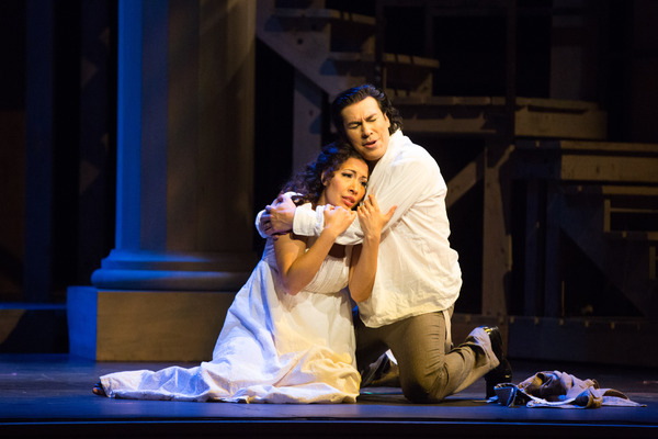 ROMEO AND JULIET at Houston Grand Opera Photo