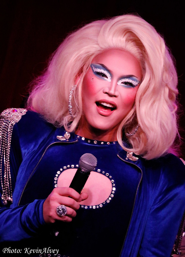 Photos: Mark MacKillop Brings DUETS To Birdland Image