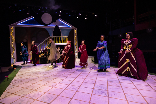 Photos: First look at CATCO's HEAD OVER HEELS Image