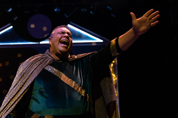 Photos: First look at CATCO's HEAD OVER HEELS Image