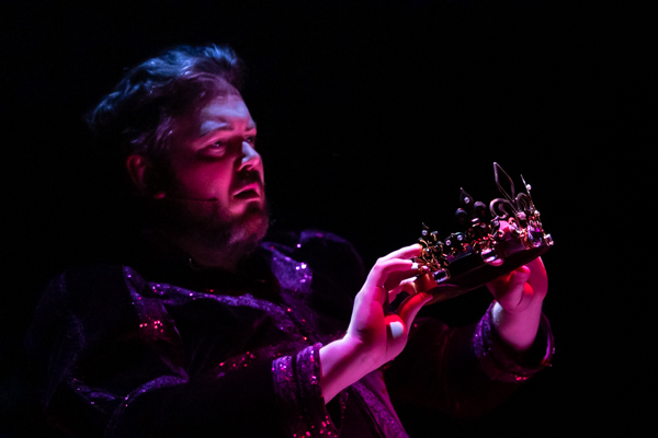 Photos: First look at CATCO's HEAD OVER HEELS Image