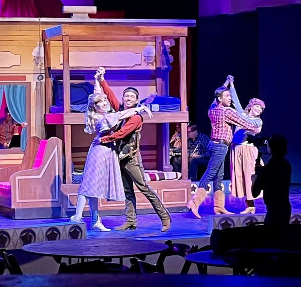 Review: ANNIE GET YOUR GUN at Desert Theatricals At Rancho Mirage Amphitheater Image
