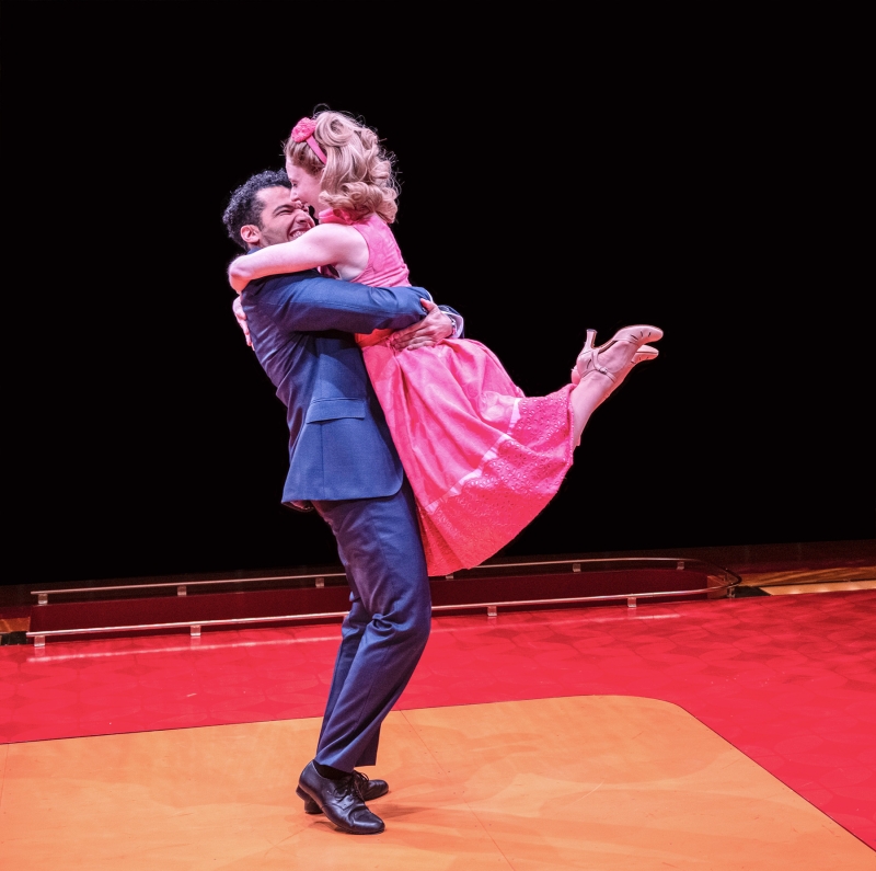 Review: CATCH ME IF YOU CAN at Arena Stage Image