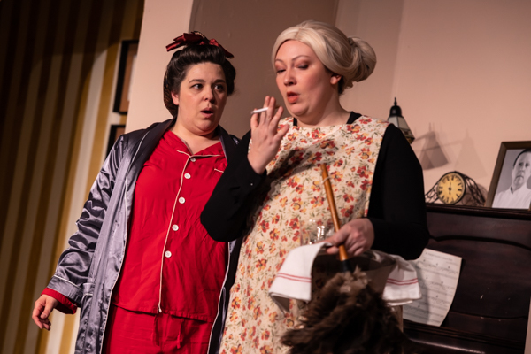 Photos: First look at Curtain Players' PRESENT LAUGHTER Image