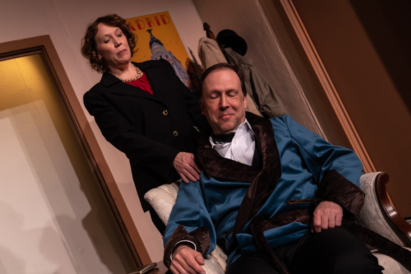 Photos: First look at Curtain Players' PRESENT LAUGHTER Image