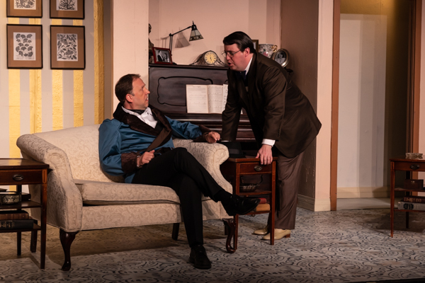 Photos: First look at Curtain Players' PRESENT LAUGHTER Image