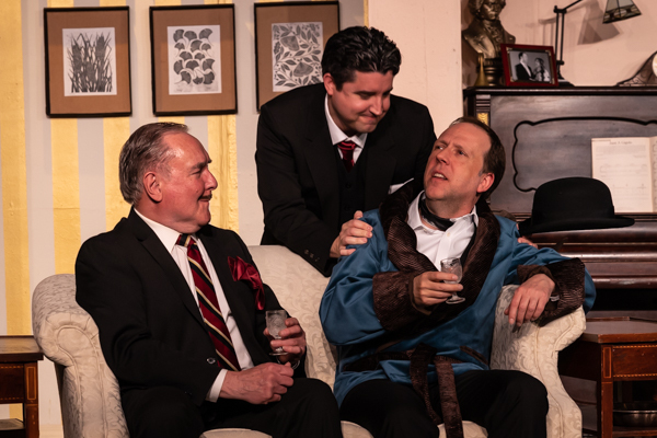 Photos: First look at Curtain Players' PRESENT LAUGHTER Image