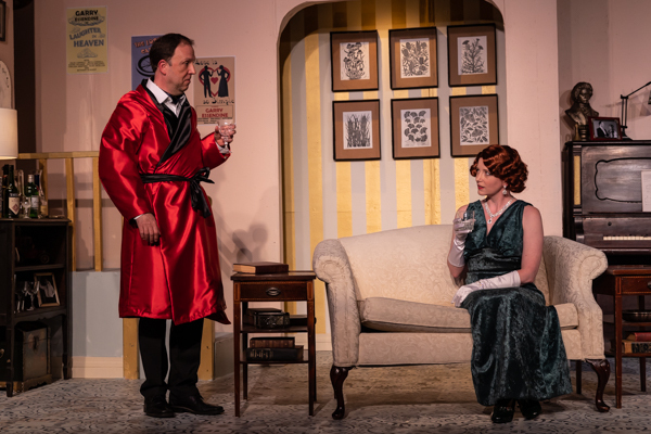 Photos: First look at Curtain Players' PRESENT LAUGHTER Image