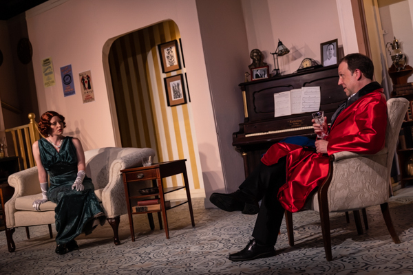 Photos: First look at Curtain Players' PRESENT LAUGHTER Image