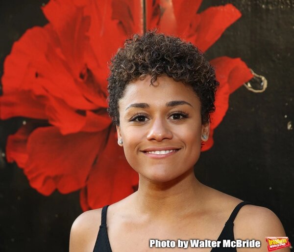 Los 5 imprescindibles de Ariana DeBose Image