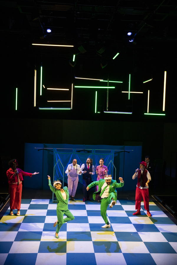 Photos: First Look at Jude Christian and Tinuke Craig's Retelling of HAMLET Image