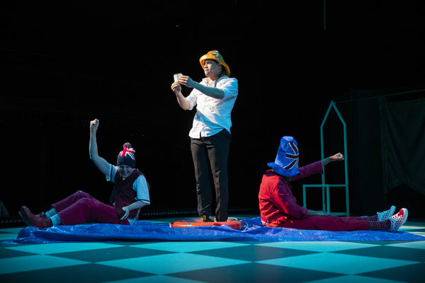 Photos: First Look at Jude Christian and Tinuke Craig's Retelling of HAMLET Image