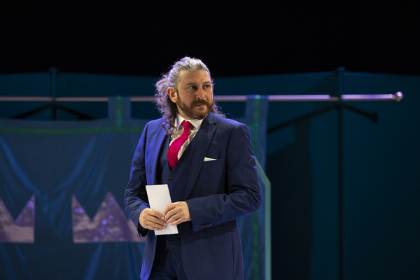 Photos: First Look at Jude Christian and Tinuke Craig's Retelling of HAMLET Image