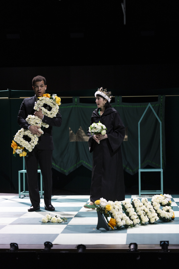 Photos: First Look at Jude Christian and Tinuke Craig's Retelling of HAMLET Image