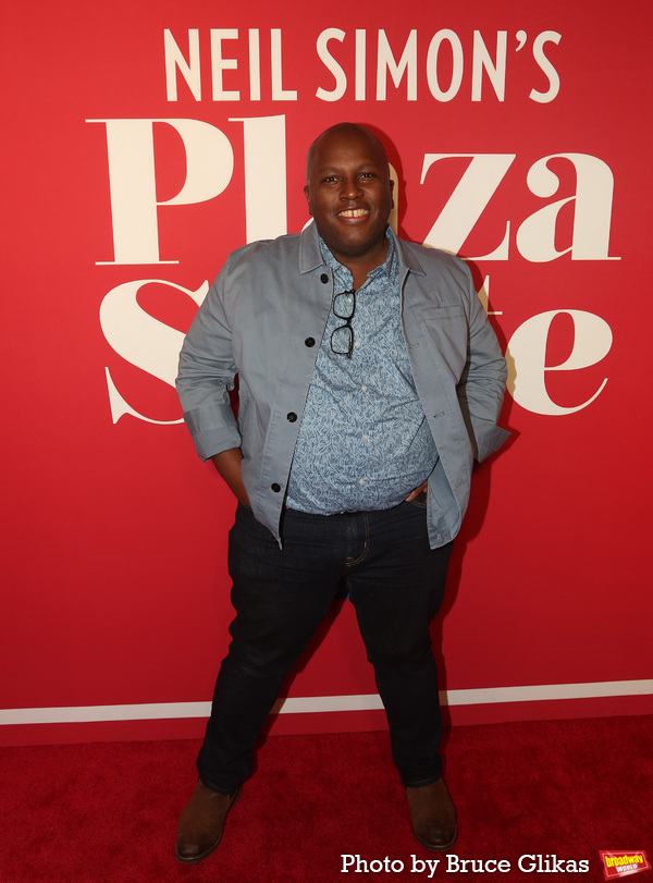 Photos: Stars Walk the Red Carpet for Opening Night of PLAZA SUITE Image