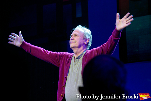 Photos: Billy Crystal & Company Take First Bows in MR. SATURDAY NIGHT Image