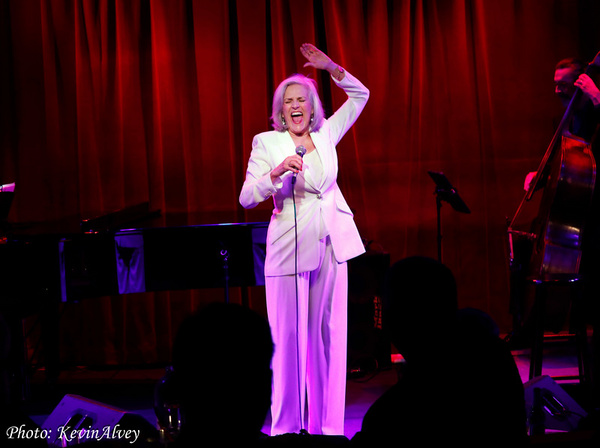 Photos: Karen Mason Razzle Dazzles At Birdland Image