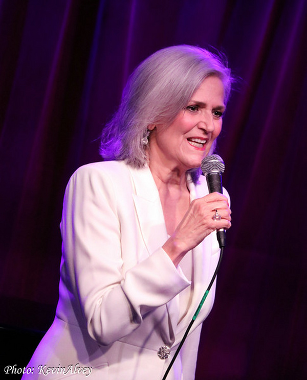 Photos: Karen Mason Razzle Dazzles At Birdland Image