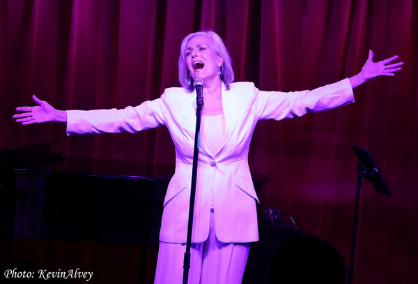 Photos: Karen Mason Razzle Dazzles At Birdland Image