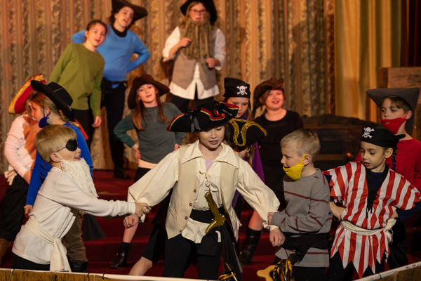 Photos: First look at Rise Up Youth Theatre's PIRATES! THE MUSICAL Image
