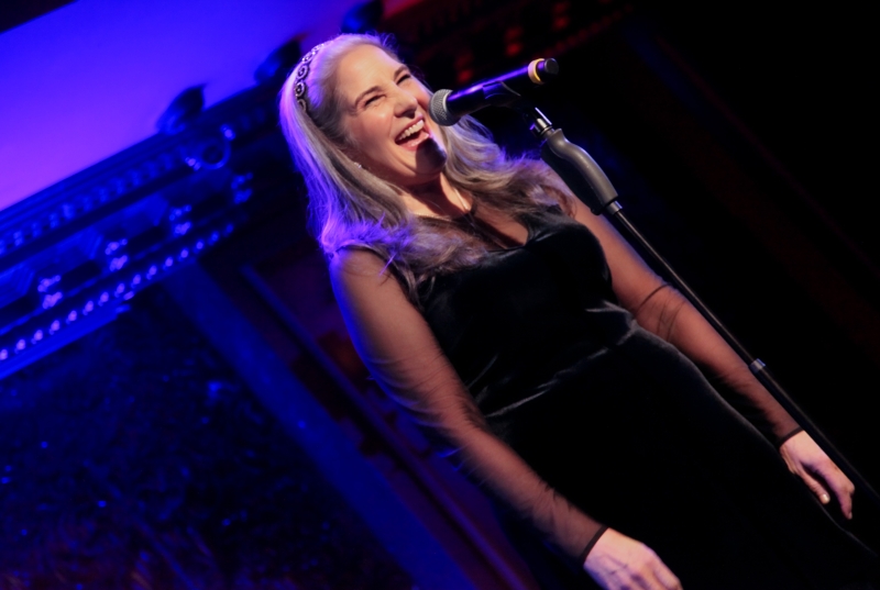 Review: Ann Talman's THE SHADOW OF HER SMILE at 54 Below Elevates Elizabeth Taylor into the Light of Memory Image