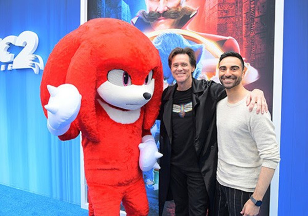 Knuckles the Echidna, Jim Carrey, and Lee Majdoub Photo