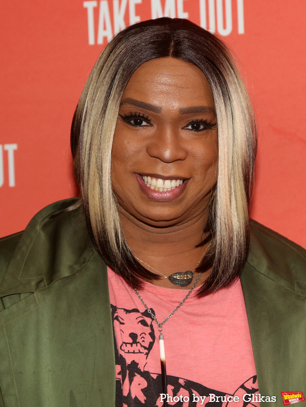 Photos: Stars Arrive on the Red Carpet at TAKE ME OUT Opening Night Image